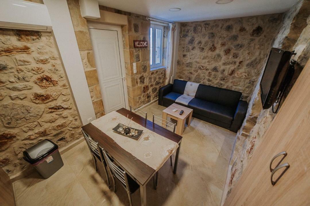 Eleutheria Каламата Екстериор снимка
